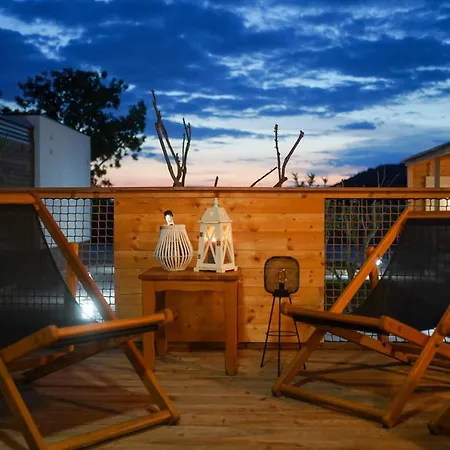 Prestige Villas Pool Yard 4* Drage