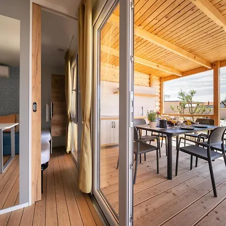 Prestige Villas Pool Yard Holiday park
