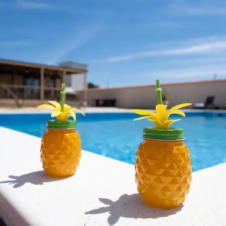 Prestige Villas Pool Yard