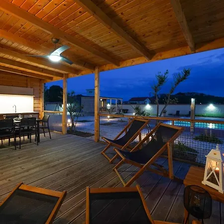 Prestige Villas Pool Yard Holiday park Drage