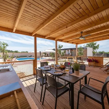 Prestige Villas Pool Yard Holiday park Drage